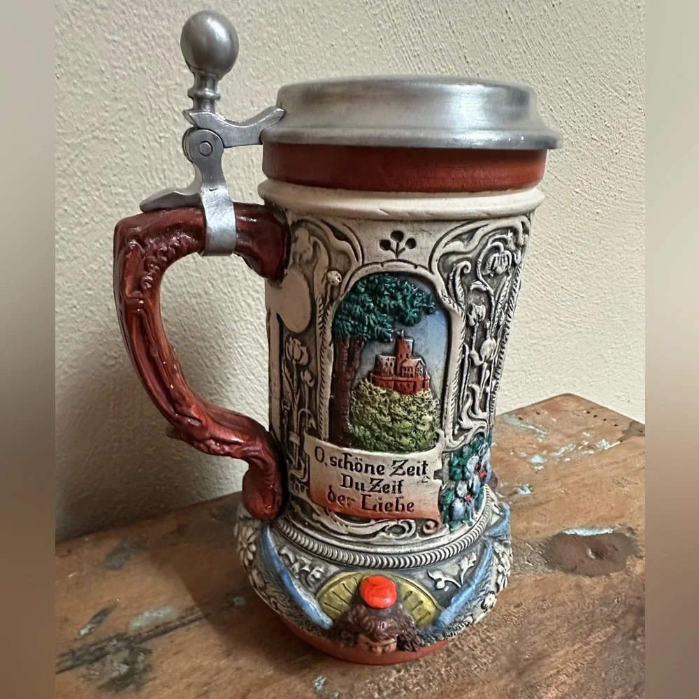 Beer Stein ALT GRENZAN Western Germany
THEWALT Beer Stein - Picture 2 of 12